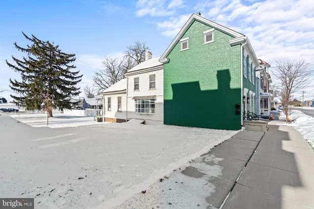 $267,900 | 148 North Carlisle Street, Greencastle, PA 17225