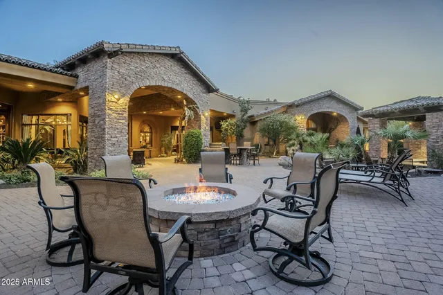 $7,995,000 | 5030 East Mockingbird Lane, Paradise Valley, AZ 85253