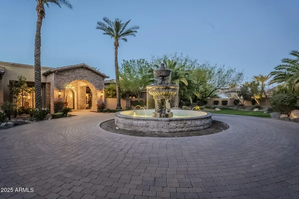 $7,995,000 | 5030 East Mockingbird Lane, Paradise Valley, AZ 85253