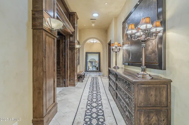 $7,995,000 | 5030 East Mockingbird Lane, Paradise Valley, AZ 85253