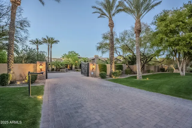 $7,995,000 | 5030 East Mockingbird Lane, Paradise Valley, AZ 85253