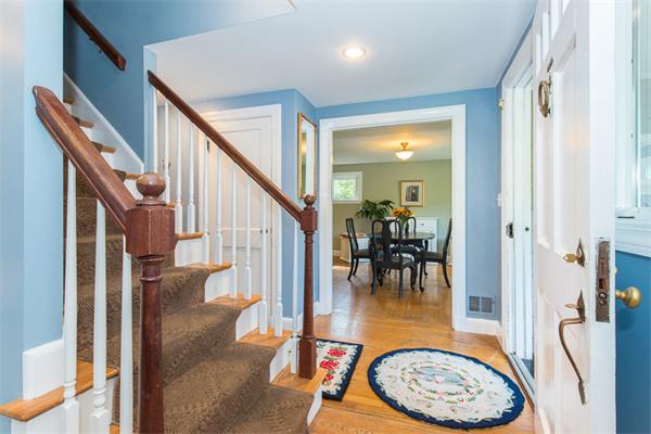 10 Briggs Road Lexington, MA 02421 - Photo 4 of 30 Gallery Image 4
