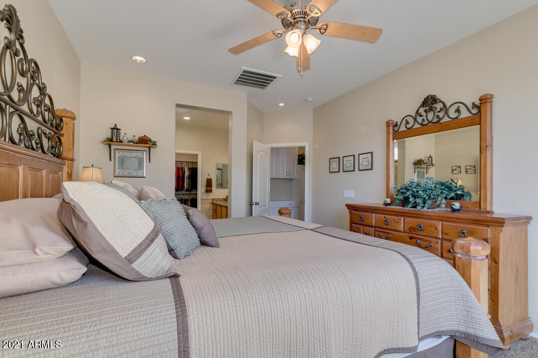 3763 East Larson Lane Gilbert, AZ 85295 - Photo 21 of 40 21-Larson