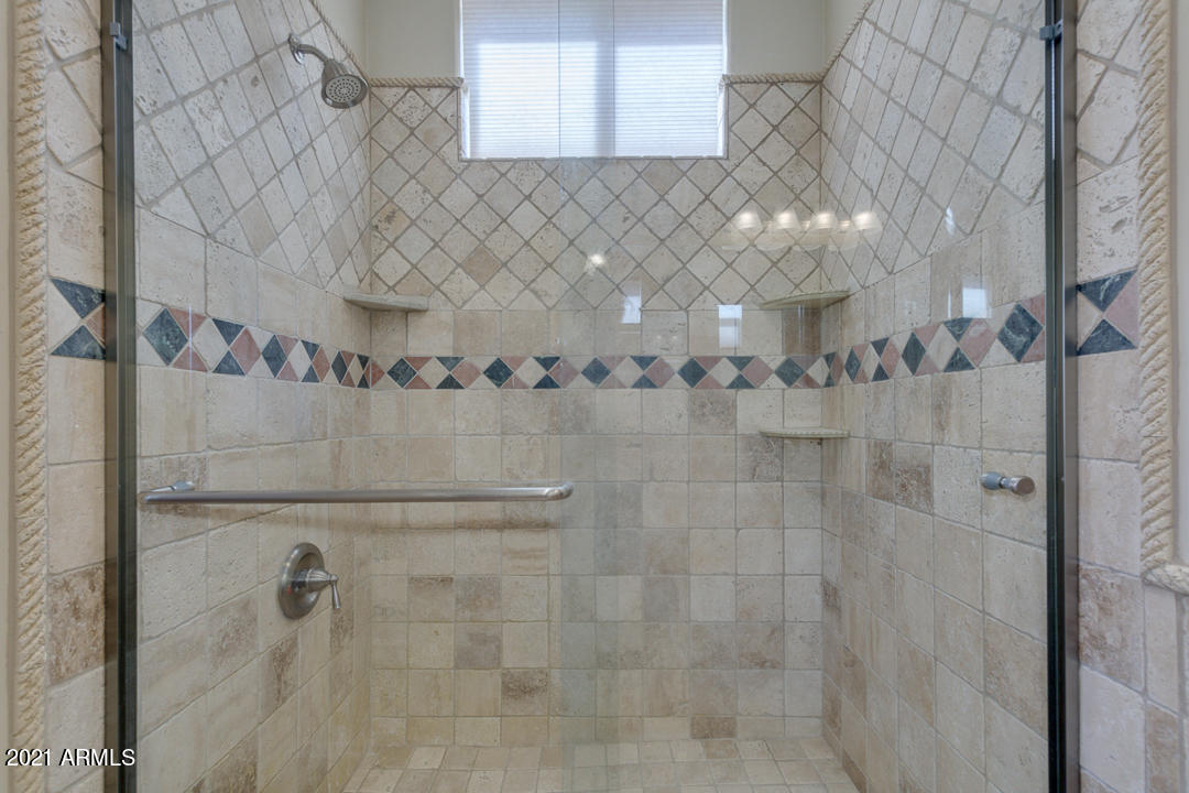 3763 East Larson Lane Gilbert, AZ 85295 - Photo 27 of 40 a bathroom with a shower