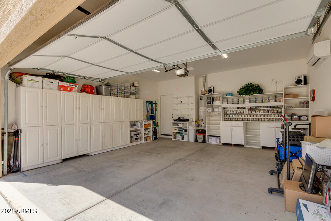 3763 East Larson Lane Gilbert, AZ 85295 - Photo 34 of 40 34-Larson