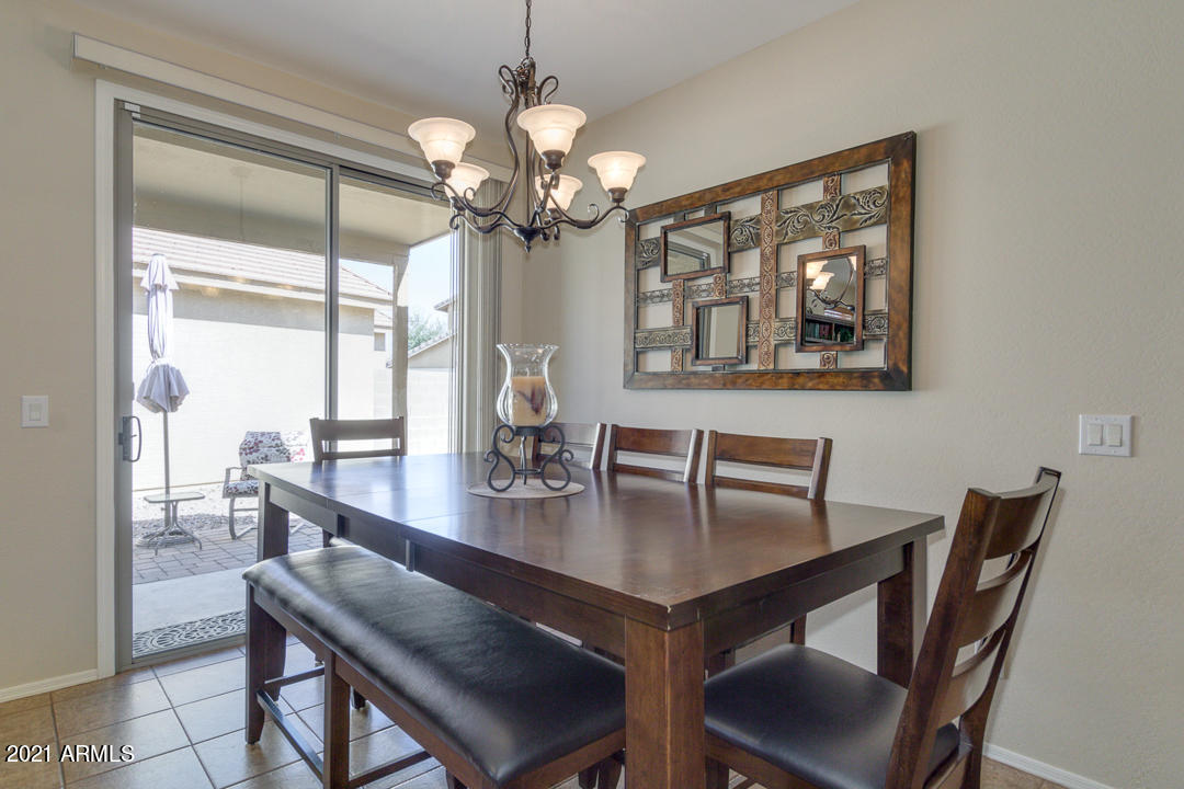 3763 East Larson Lane Gilbert, AZ 85295 - Photo 10 of 40 10-Larson