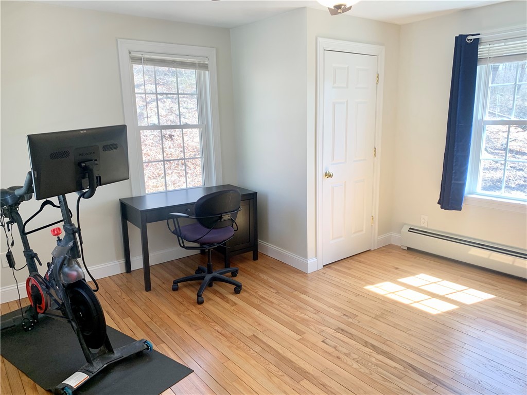 34 Maxson Hill Road Hopkinton, RI 02804 - Photo 13 of 44 1st Floor Office