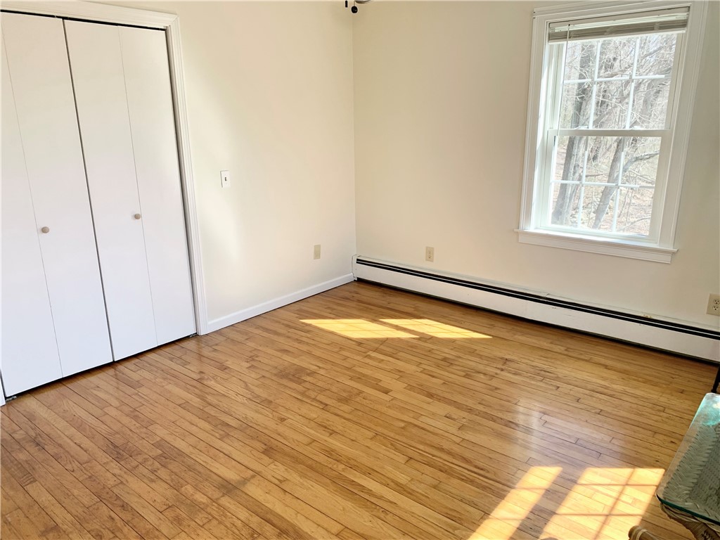 34 Maxson Hill Road Hopkinton, RI 02804 - Photo 24 of 44 !~Third Bedroom