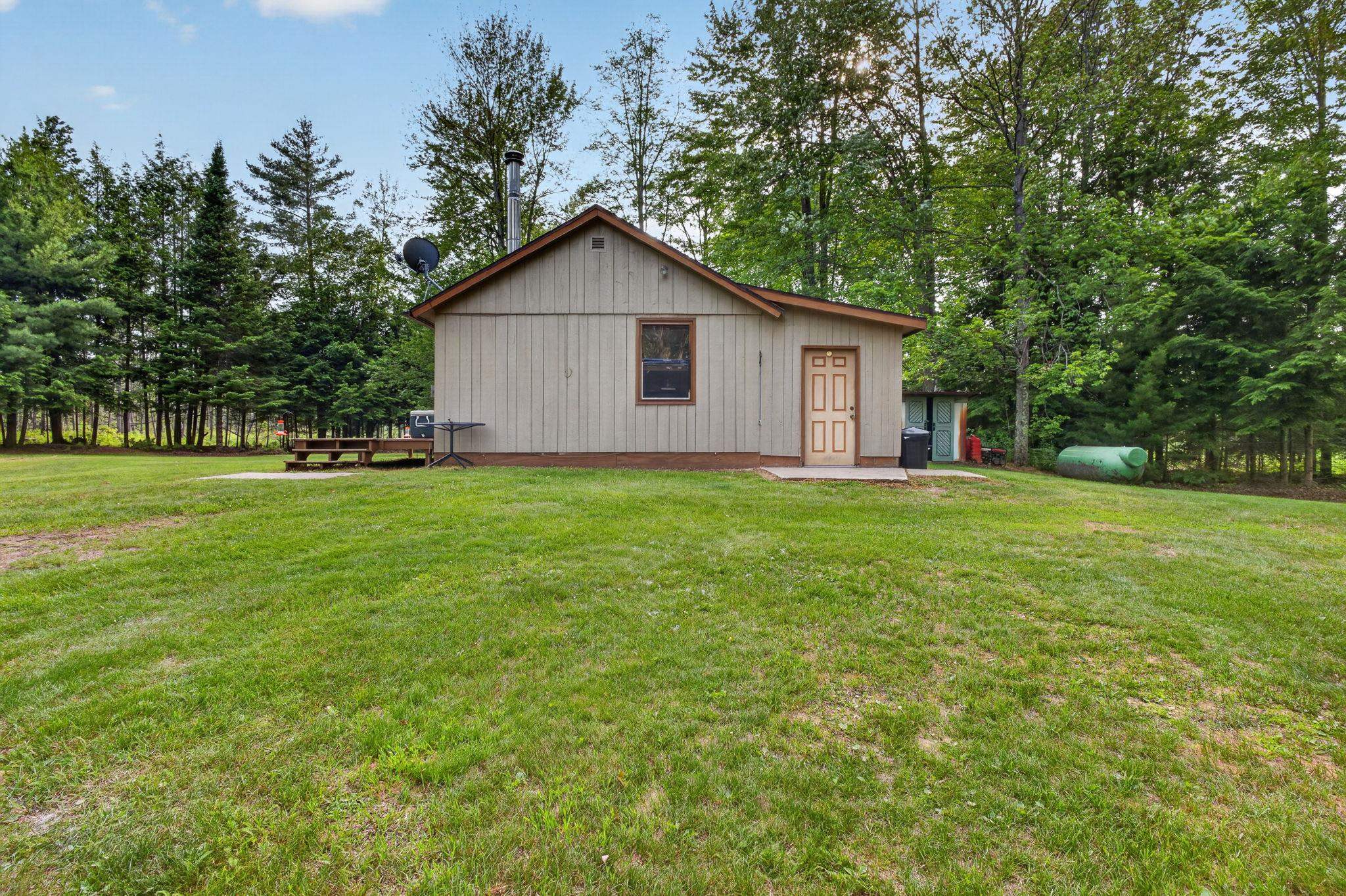 W4220 Number 7 Road Menominee, MI 49858 - Photo 8 of 54