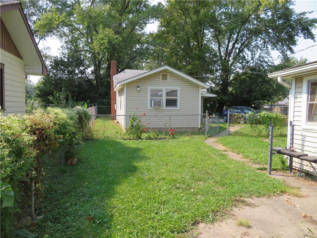 907 Silver Street Anderson, IN 46012 - Photo 14 of 25