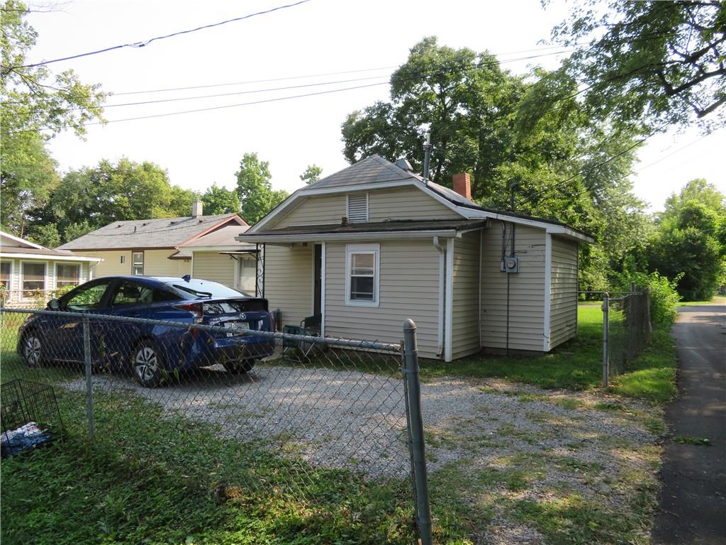 907 Silver Street Anderson, IN 46012 - Photo 15 of 25