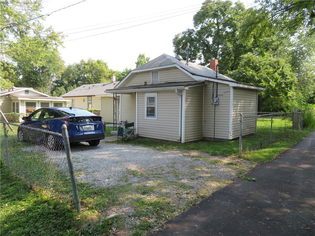 907 Silver Street Anderson, IN 46012 - Photo 17 of 25