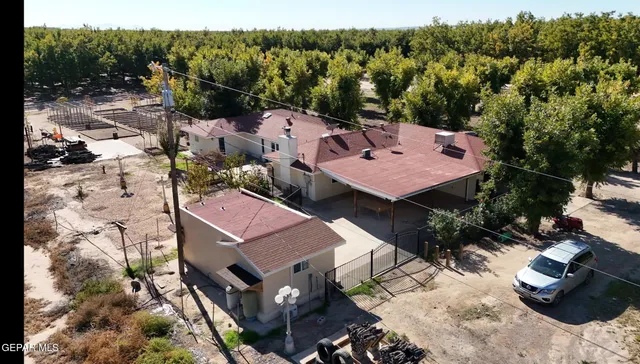 $440,000 | 2452 West Ohara Road, Anthony, NM 88021