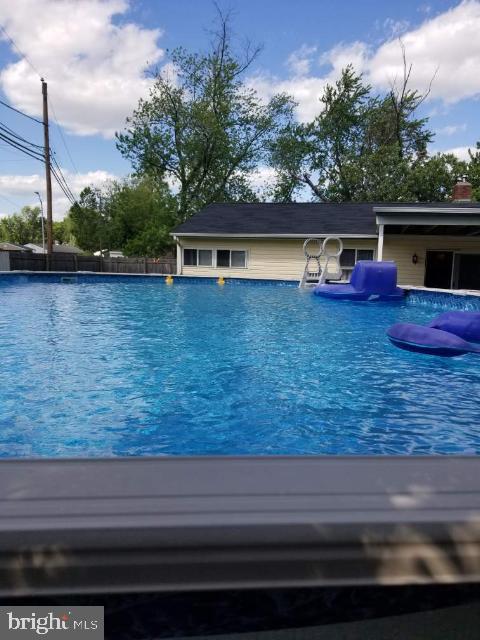 15 Brown Bark Road Levittown, PA 19057 - Photo 14 of 41 Gallery Image 14