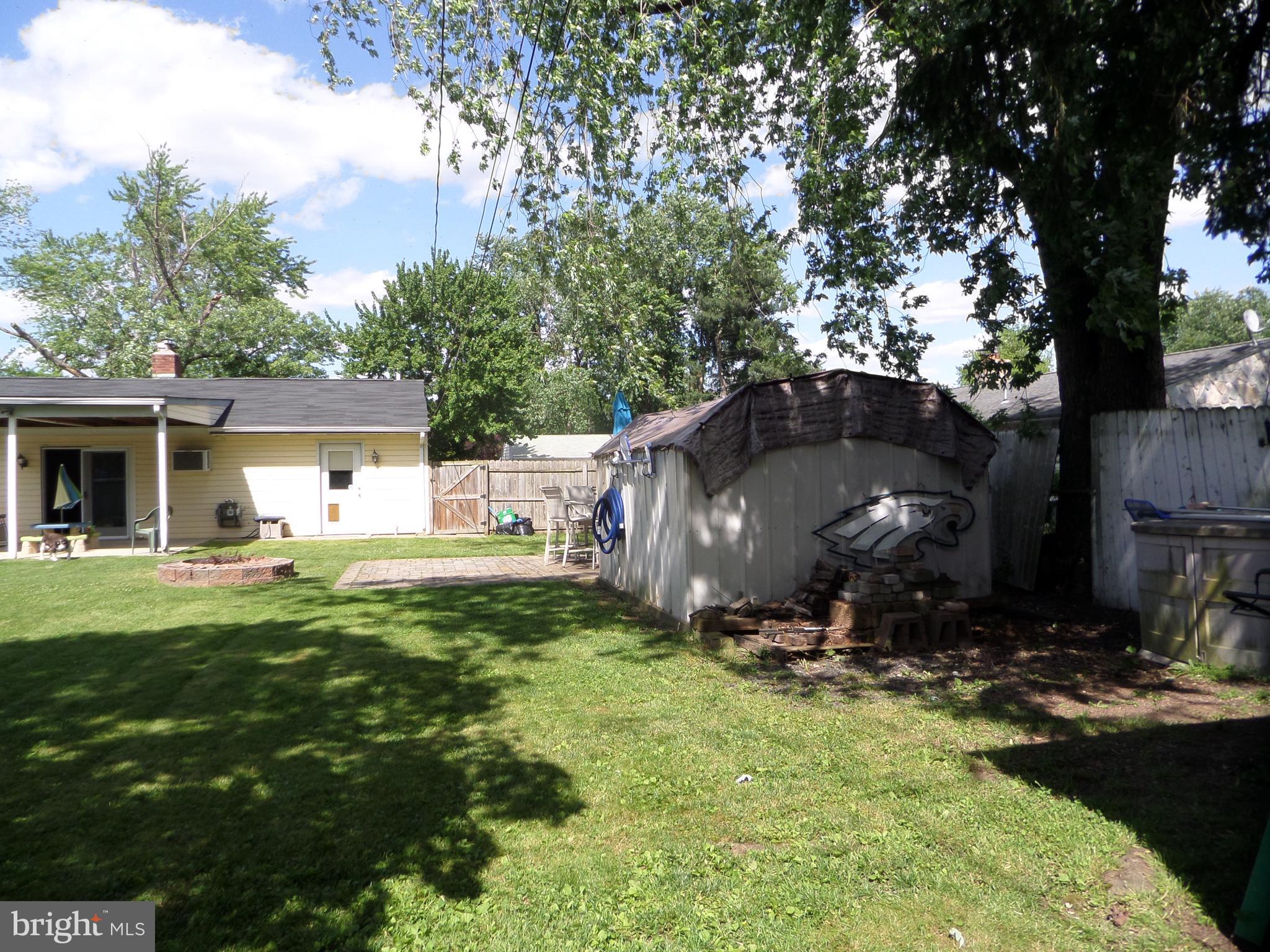 15 Brown Bark Road Levittown, PA 19057 - Photo 15 of 41 Gallery Image 15