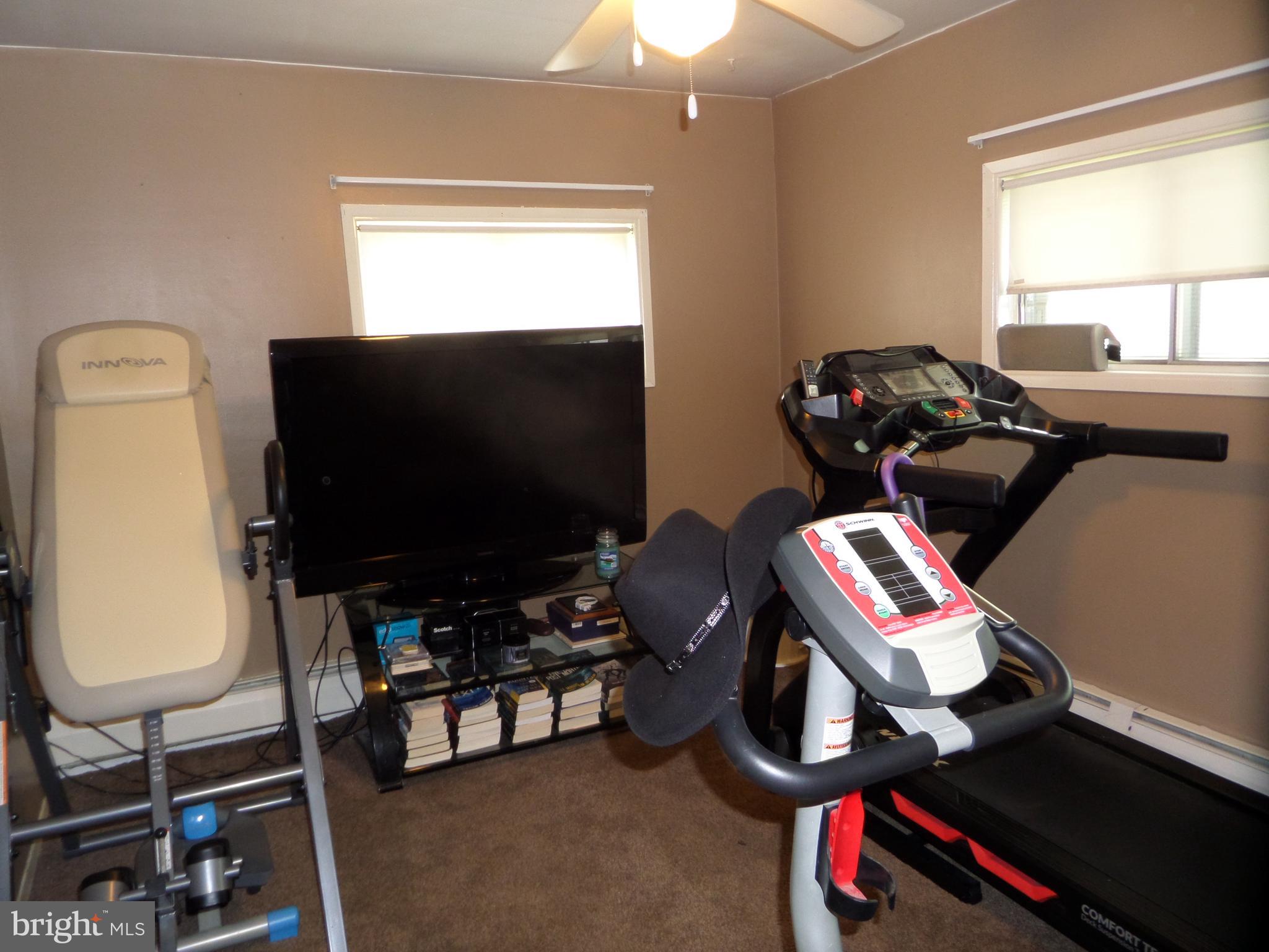 15 Brown Bark Road Levittown, PA 19057 - Photo 33 of 41 Gallery Image 33