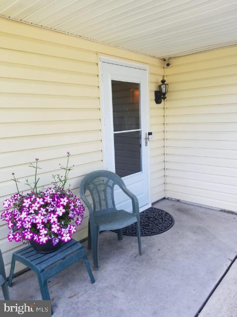 15 Brown Bark Road Levittown, PA 19057 - Photo 5 of 41 Gallery Image 5