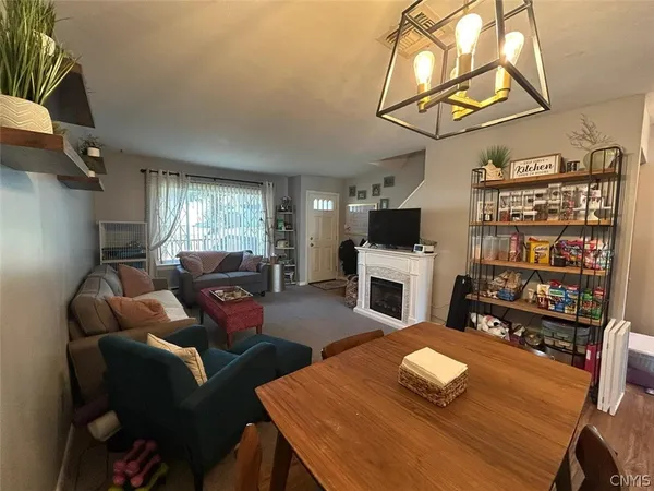 $149,900 | 205 Natick Circle, Camillus, NY 13031