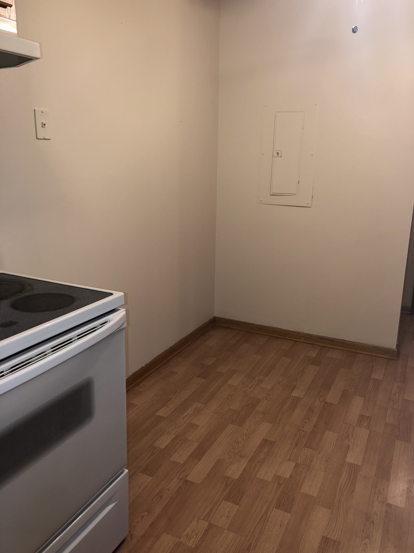 2300 Light Road, Unit 208 Oswego, IL 60543 - Photo 10 of 17
