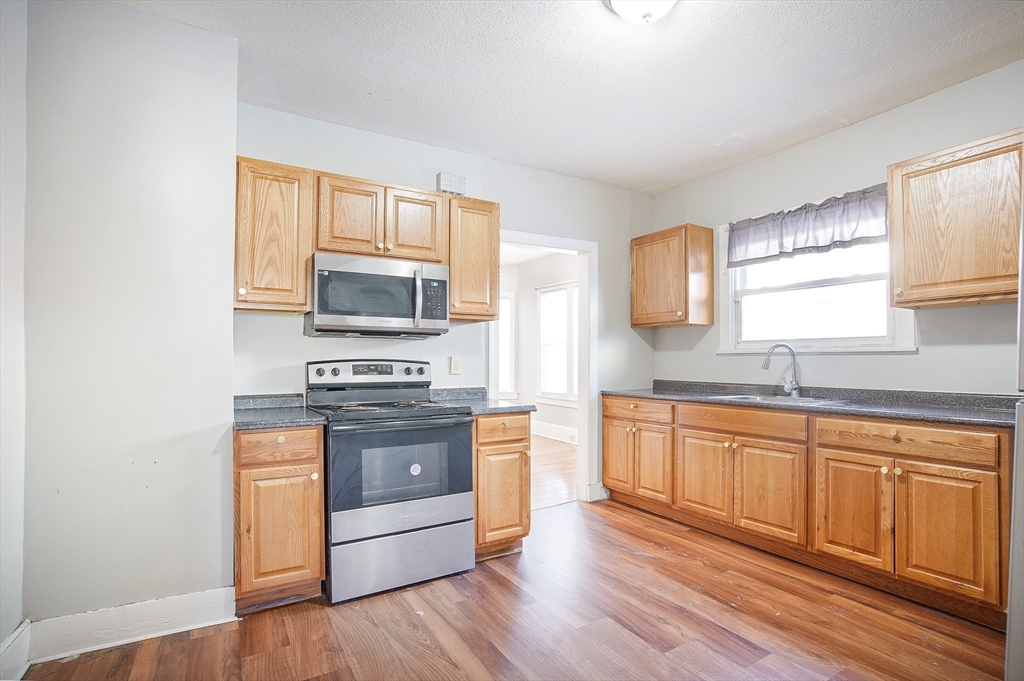 824 Sumner Avenue, Unit 824 Springfield, MA 01108 - Photo 2 of 14