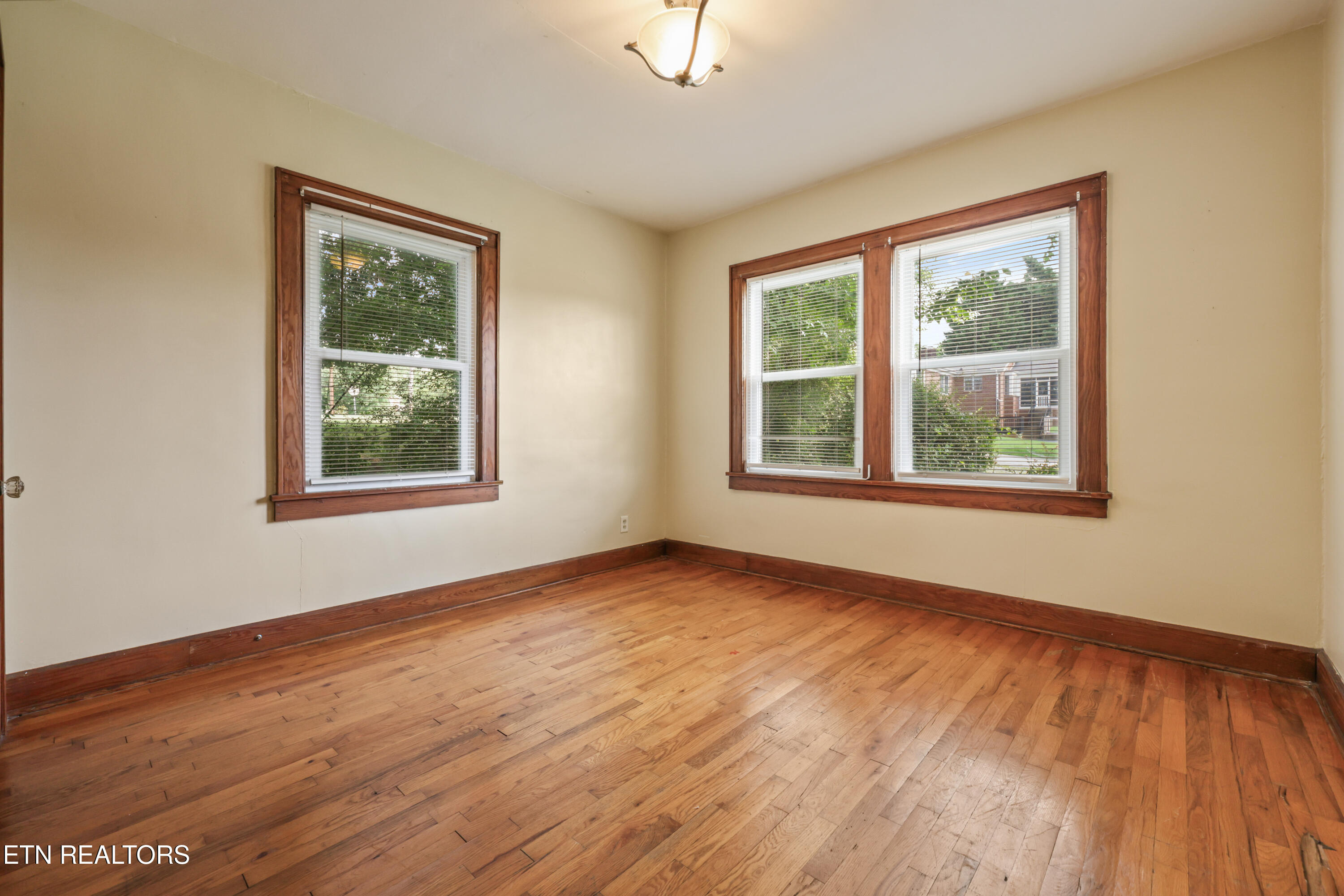 405 South Ruth Street Maryville, TN 37803 - Photo 18 of 38 26-405 S Ruth St30