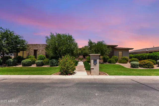 $1,980,000 | 2754 East Kingbird Drive, Gilbert, AZ 85297
