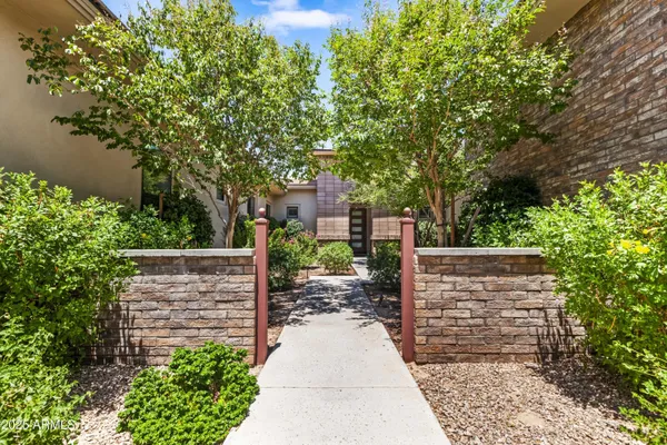 $1,750,000 | 2754 East Kingbird Drive, Gilbert, AZ 85297