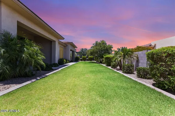 $1,750,000 | 2754 East Kingbird Drive, Gilbert, AZ 85297