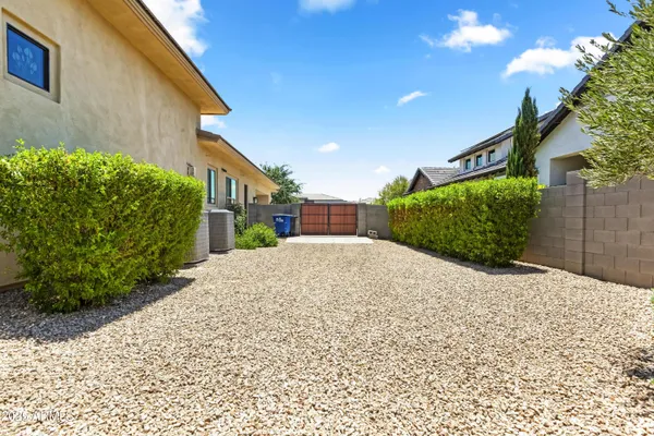 $1,750,000 | 2754 East Kingbird Drive, Gilbert, AZ 85297