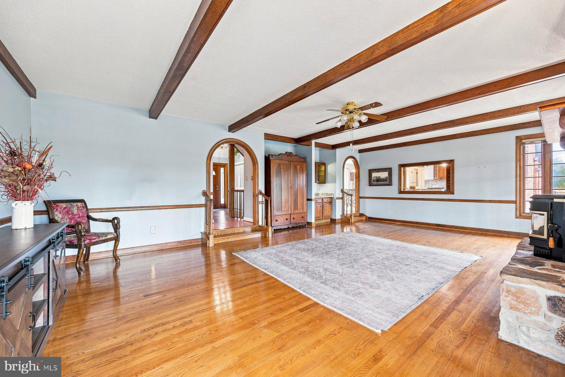 187 Bell Road Westminster, MD 21158 - Photo 6 of 48 Gallery Image 6
