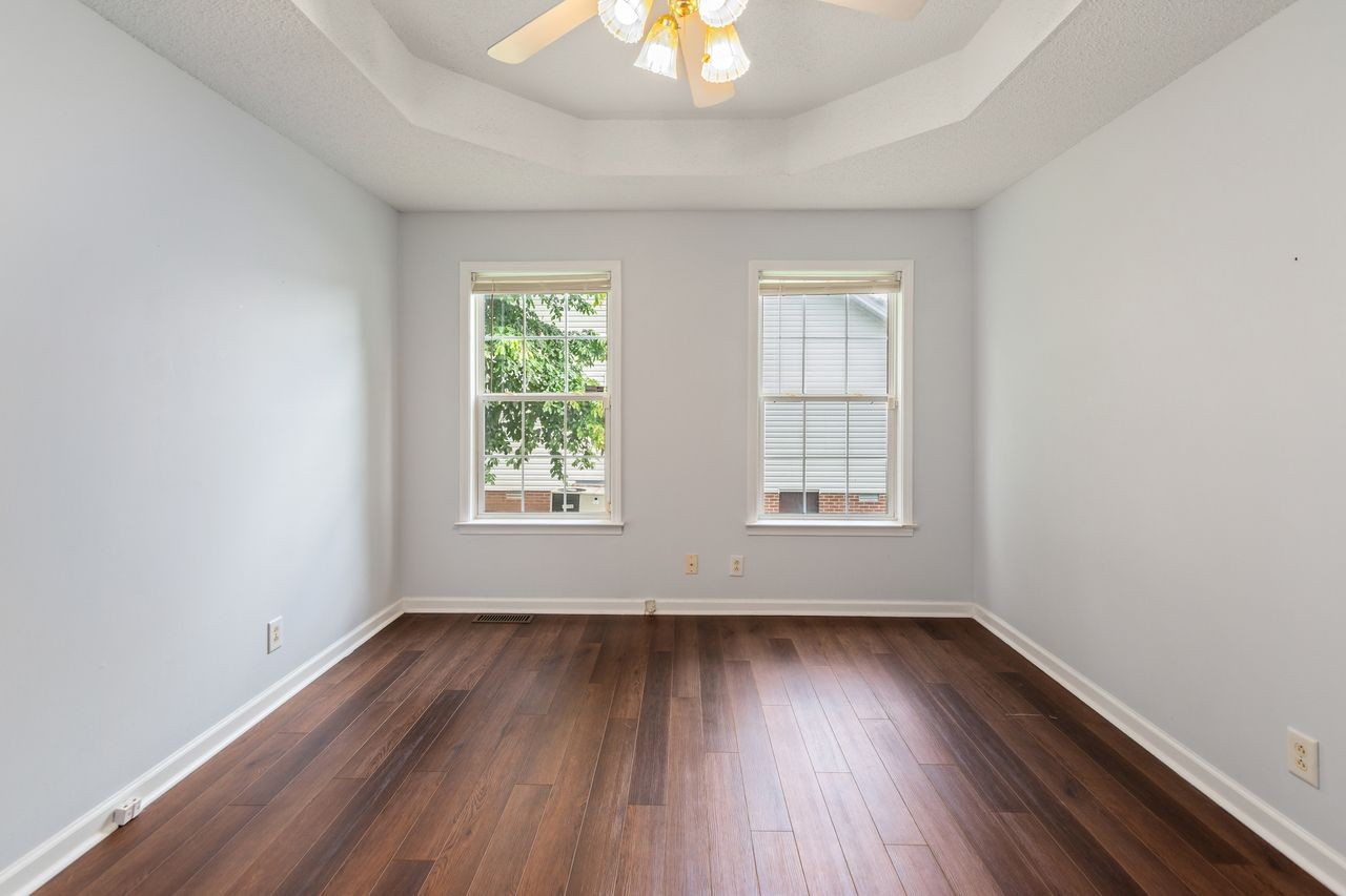 1721 Hazelwood Road Clarksville, TN 37042 - Photo 12 of 25