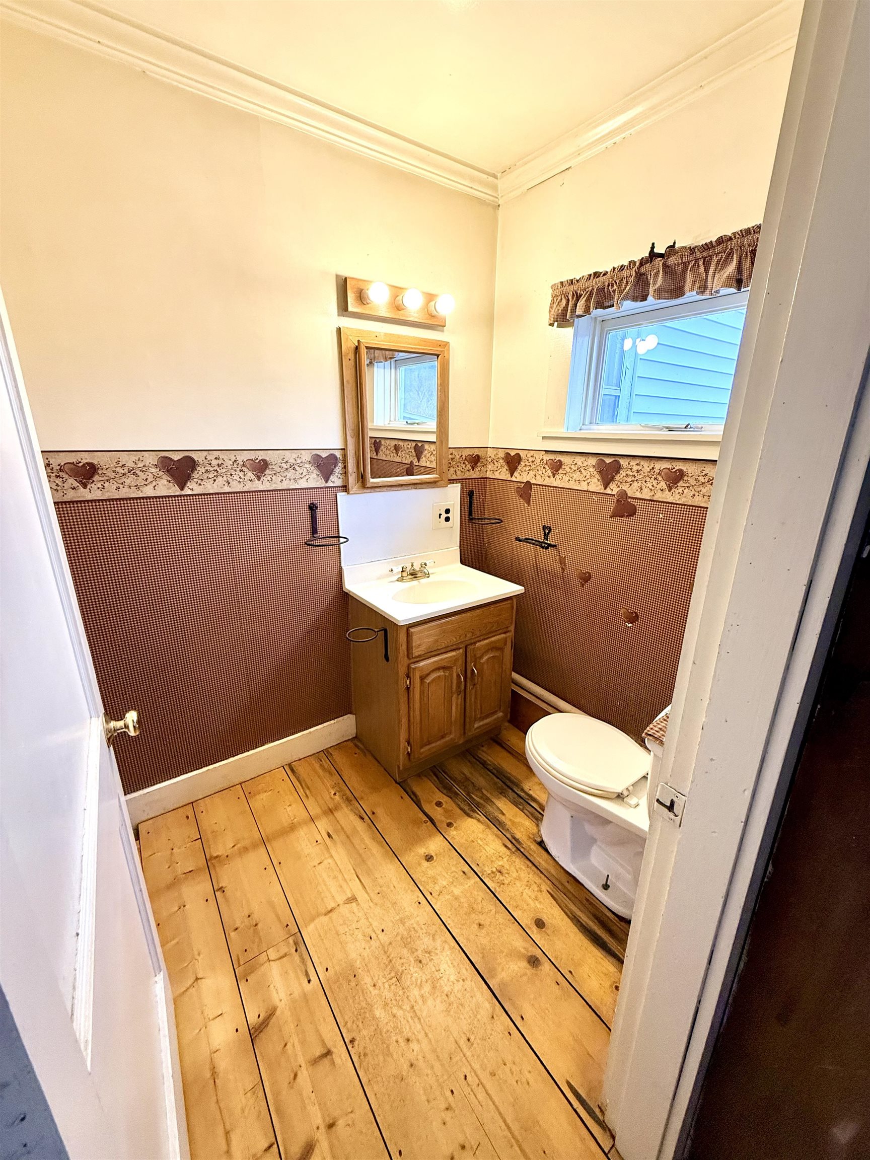 345 Highway 110 Chelsea, VT 05038 - Photo 8 of 31