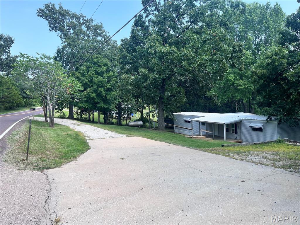 3867 Flucom Road De Soto, MO 63020 - Photo 4 of 24 Gallery Image 4