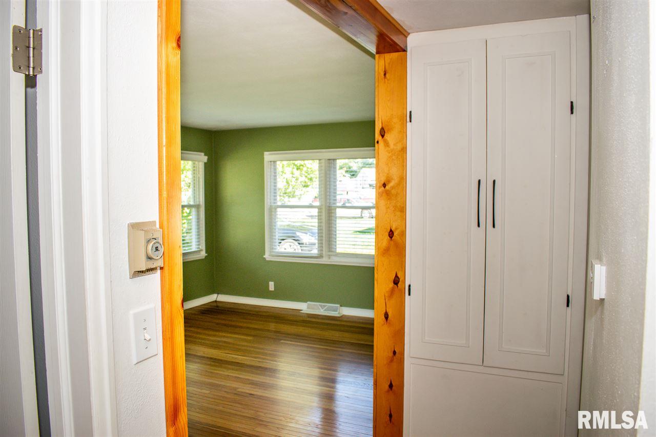 226 East Cherry Ridge Road Peoria, IL 61614 - Photo 12 of 25 Gallery Image 12