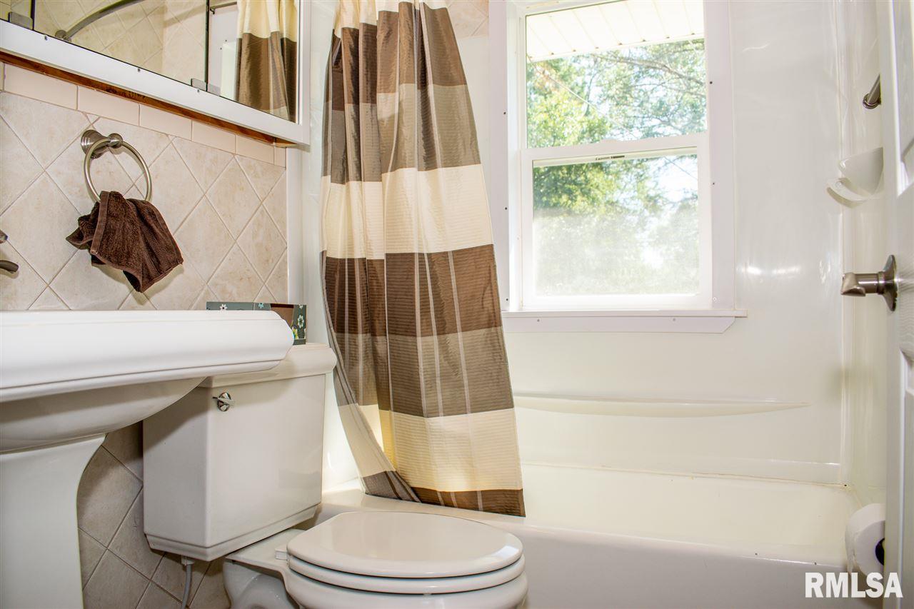 226 East Cherry Ridge Road Peoria, IL 61614 - Photo 15 of 25 Gallery Image 15
