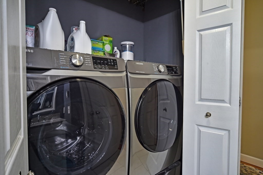 116 Middle Road Southampton, MA 01073 - Photo 18 of 31 a utility room with dryer and washer