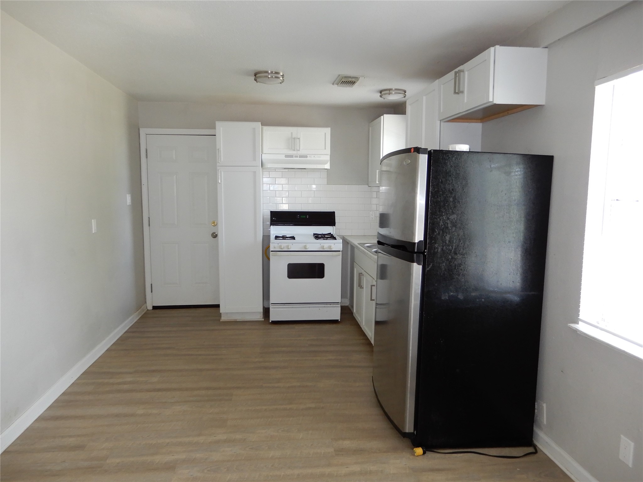3804 Lelia Street, Unit A Houston, TX 77026 - Photo 8 of 14
