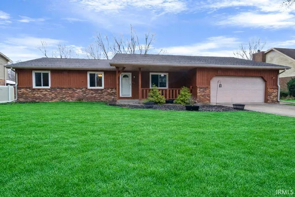 $253,600 | 5422 Park Drive, Newburgh, IN 47630