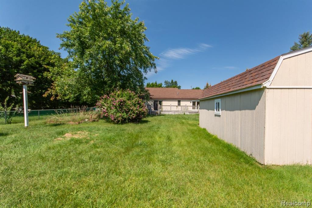49125 Hull Road Belleville, MI 48111 - Photo 29 of 32