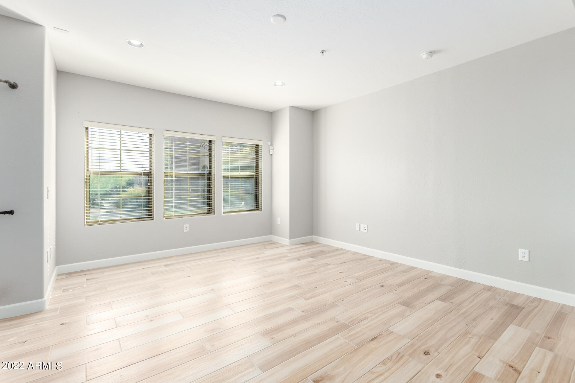 3935 East Rough Rider Road, Unit 1043 Phoenix, AZ 85050 - Photo 13 of 37 16 - Rough Rider