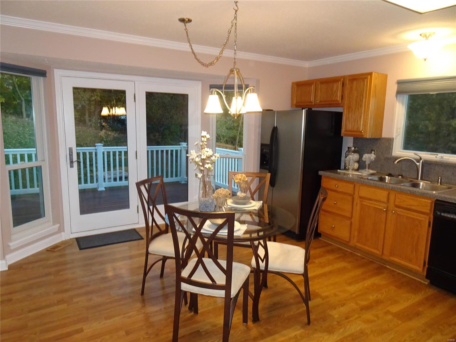 238 Cleta Court Ballwin, MO 63021 - Photo 5 of 35 Gallery Image 5