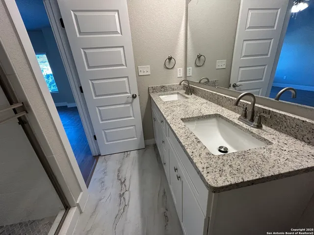 $2,695 | 115 Ave Ventana, San Antonio, TX 78256