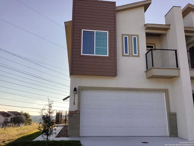 $2,695 | 115 Ave Ventana, San Antonio, TX 78256