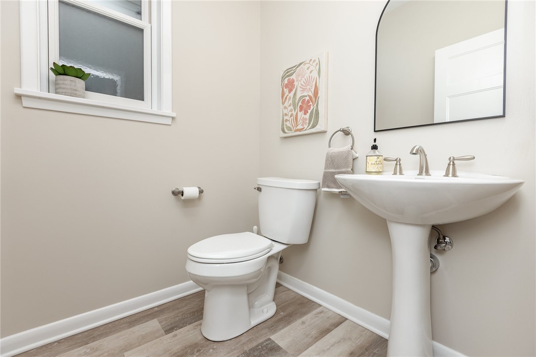 72 Charlotte Street Rochester, NY 14607 - Photo 13 of 33