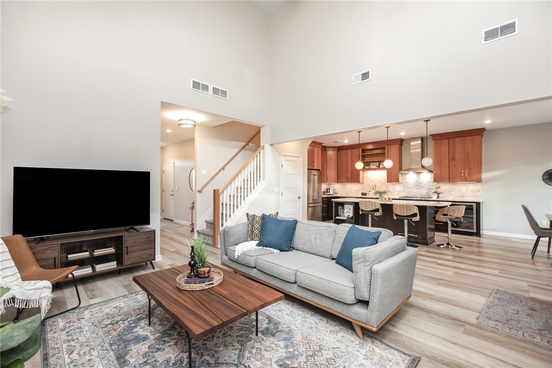 72 Charlotte Street Rochester, NY 14607 - Photo 7 of 33