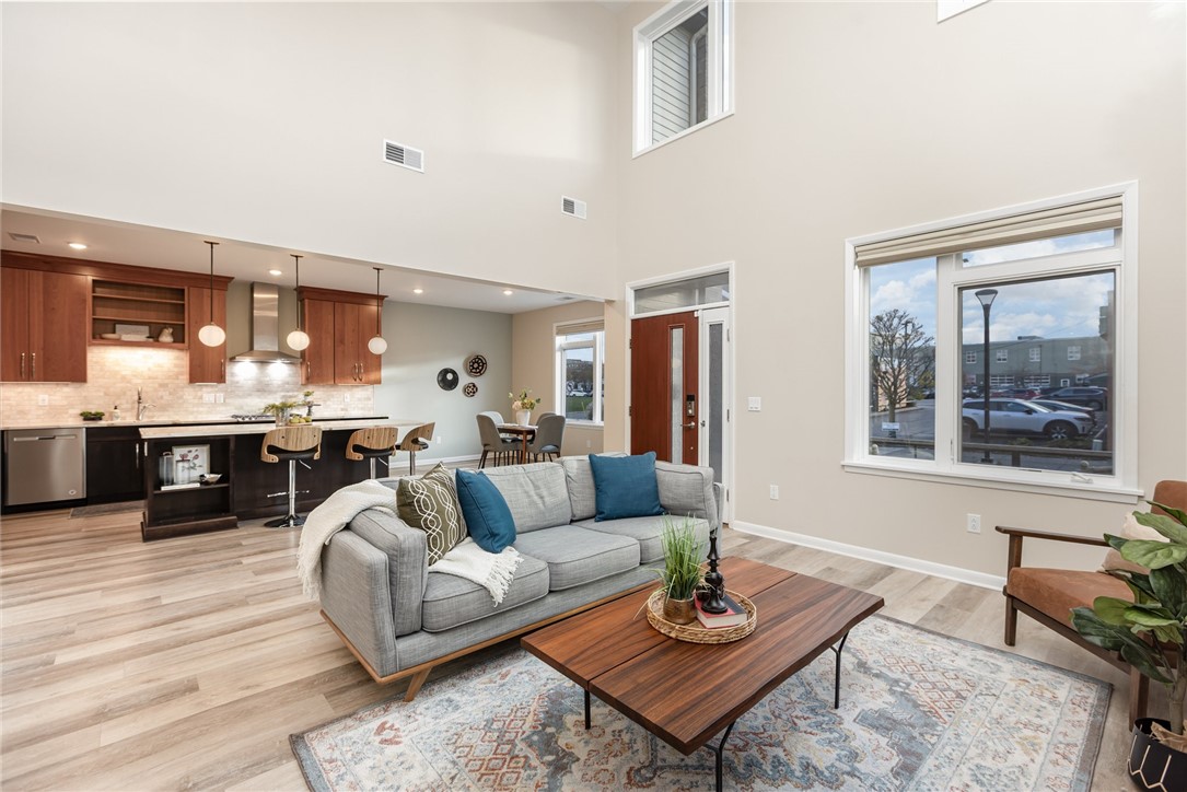 72 Charlotte Street Rochester, NY 14607 - Photo 8 of 33