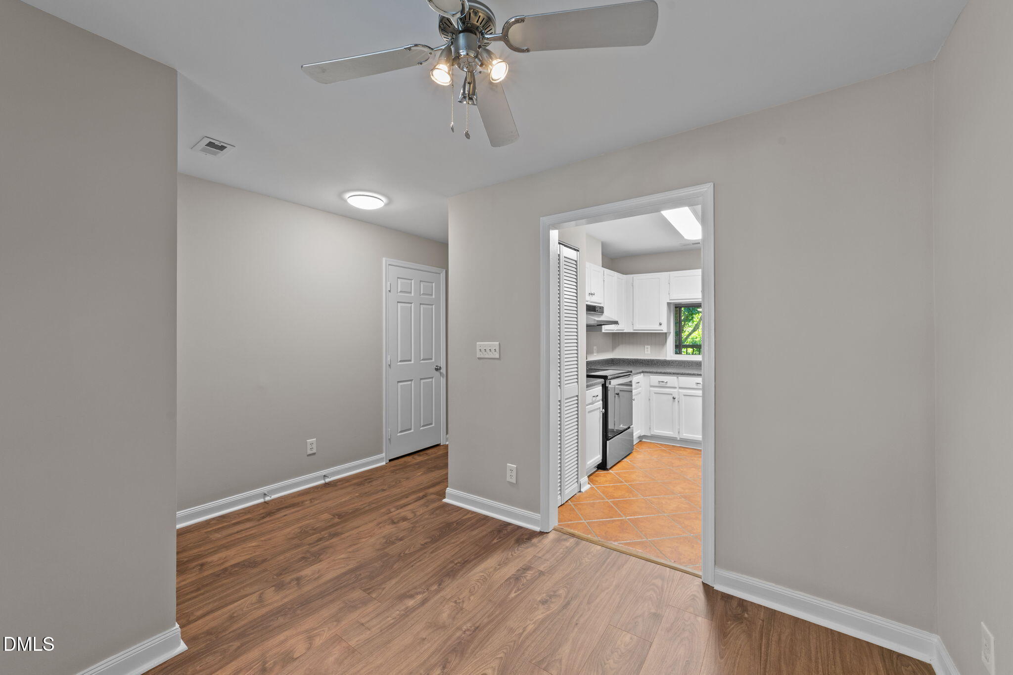 4110 Sedgewood Drive, Unit 302 Raleigh, NC 27612 - Photo 7 of 34 6