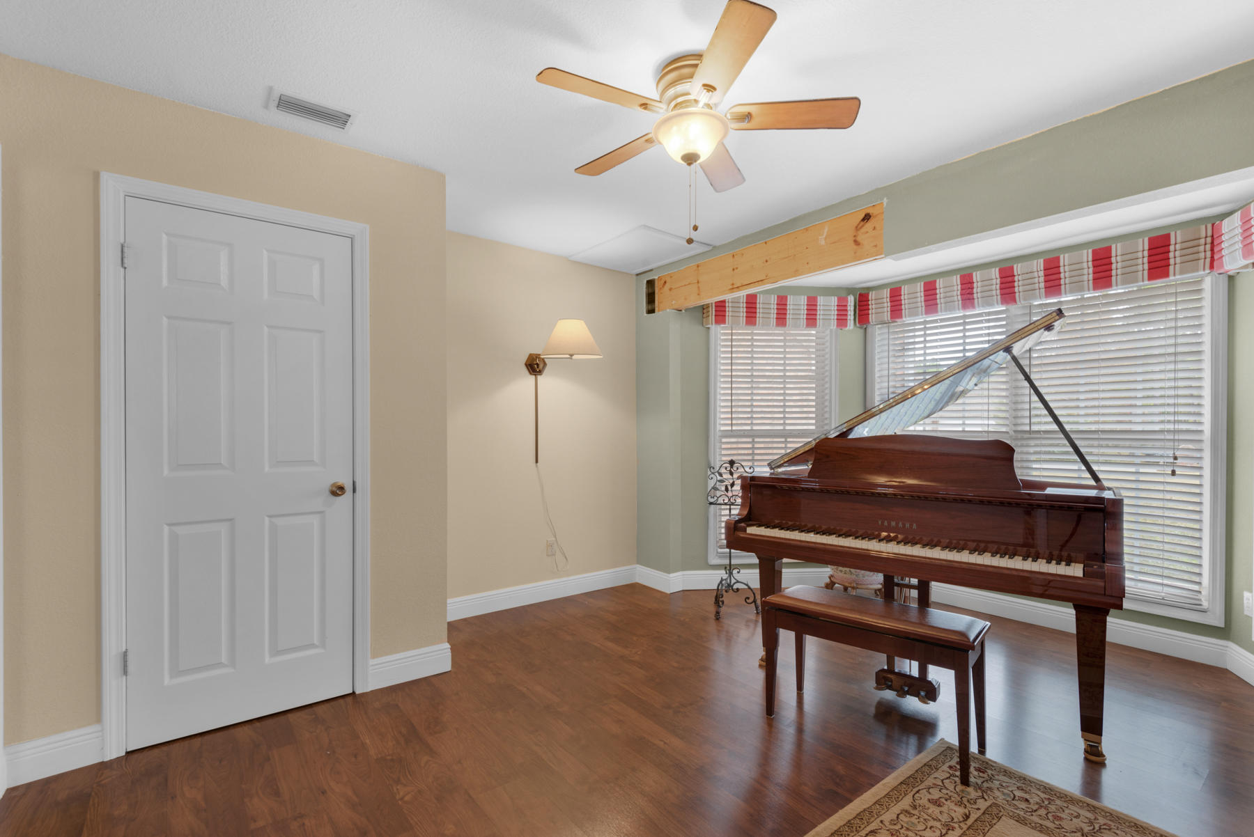 44 Dolphin Place Freeport, FL 32439 - Photo 13 of 76 44 Dolphin Pl_20201203_070