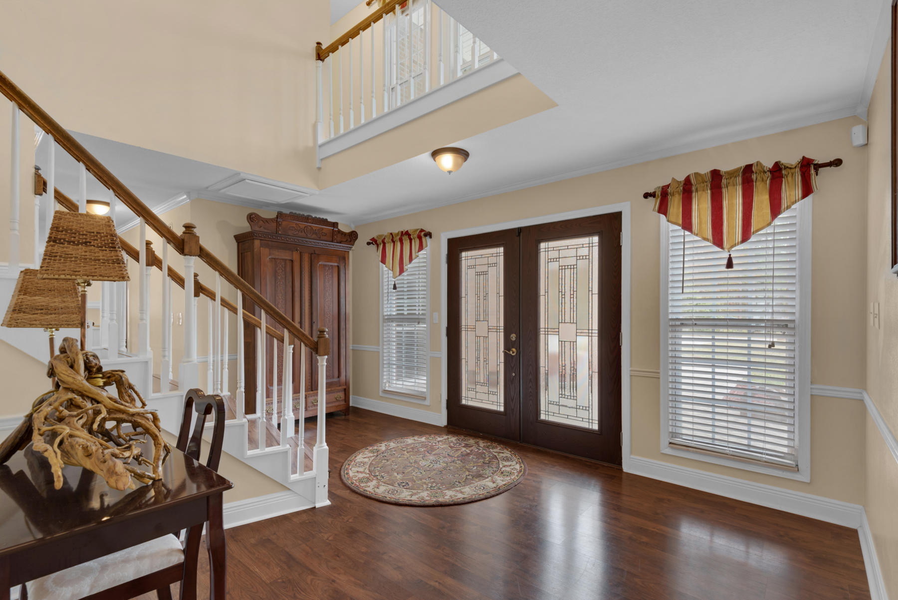 44 Dolphin Place Freeport, FL 32439 - Photo 5 of 76 a view of an entryway with workspace
