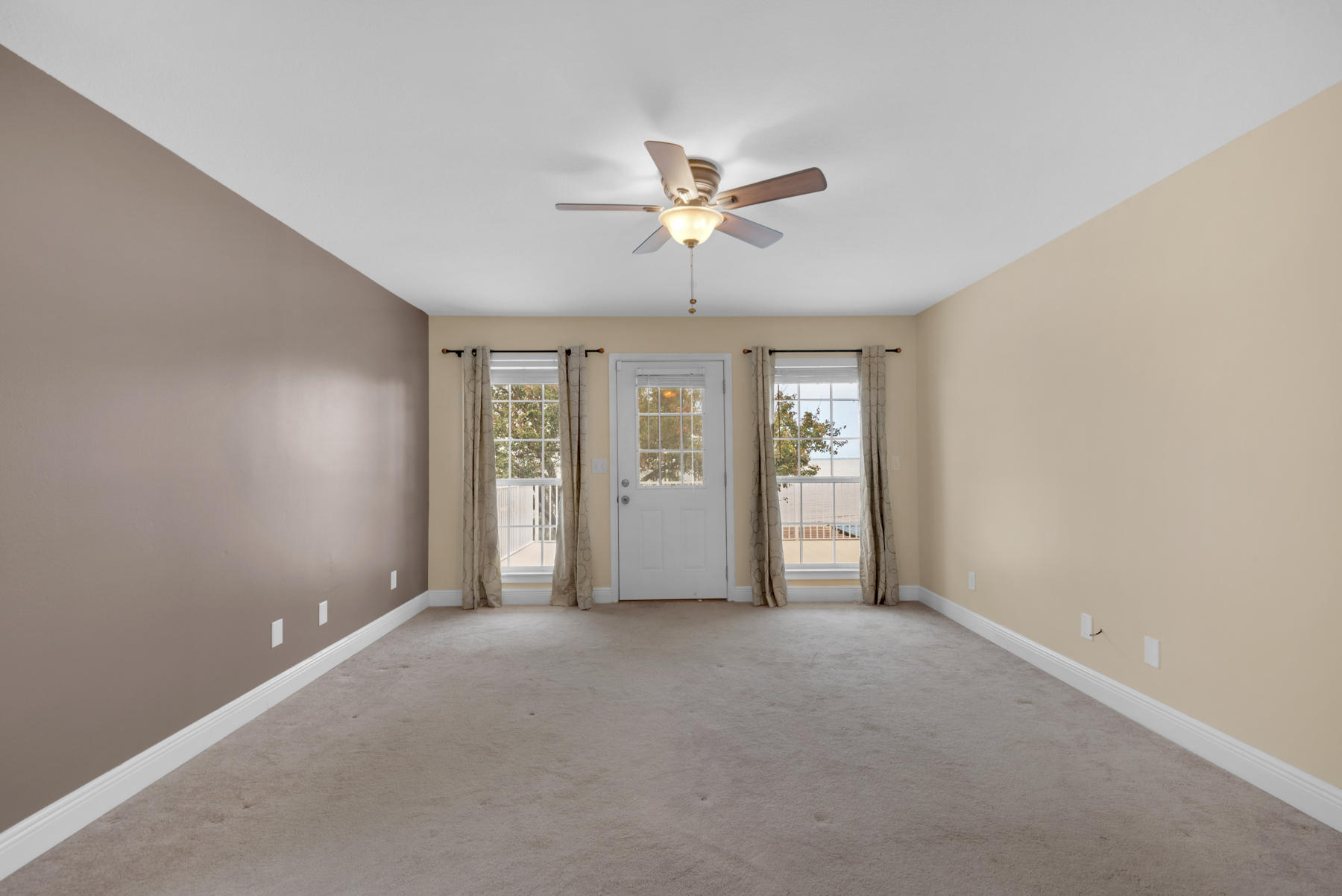 44 Dolphin Place Freeport, FL 32439 - Photo 51 of 76 a view of an empty room with a window